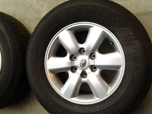 ขายแม็กvigo ขอบ 17 พร้อมยาง ปี 2013