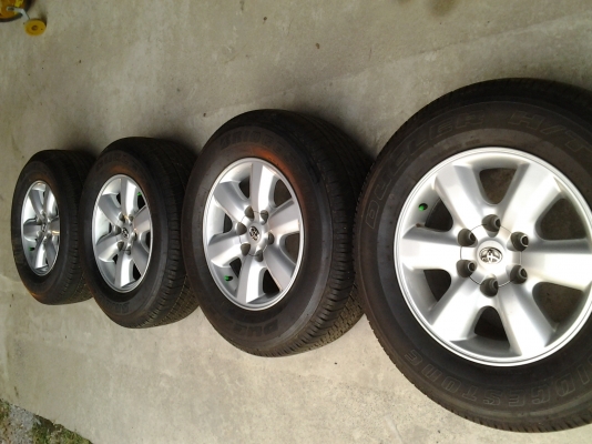 ขายแม็กvigo ขอบ 17 พร้อมยาง ปี 2013