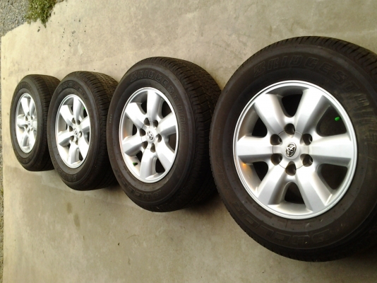 ขายแม็กvigo ขอบ 17 พร้อมยาง ปี 2013