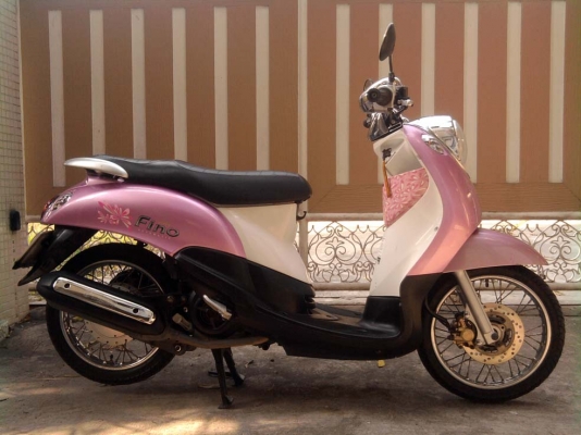 ขออนุญาติขาย Yamaha Fino 115 cc. ลายดอกไม้ โอนให้ฟรีครับ