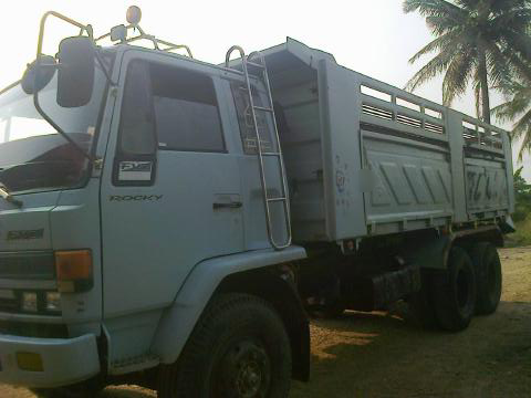 ขายรถบรรทุกสิบล้อดัมพ์ Isuzu นางฟ้าแท้ เครื่องเดิม 195 แรง กระบะดัมพ์สามมิตร ทะเบียนพร้อม