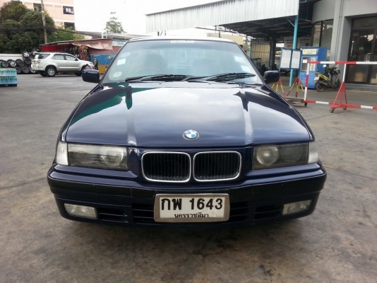 BMW 318 (นกแก้ว) ปี 95 เกียร์ออโต้ พร้อมใช้ค่ะ BMW 318 (นกแก้ว) ปี 95 เกียร์ออโต้ พร้อมใช้ค่ะ