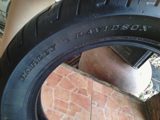 ขายยางดันล็อป ฮาเล่ย์ เดวิสัน ขายยางดันล็อป ฮาเล่ย์ เดวิสัน