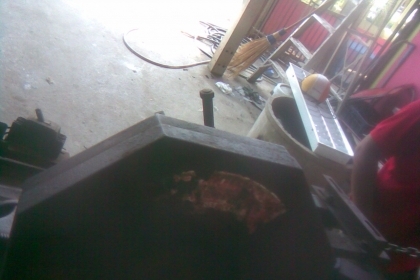 เครื่องตัดเหล็กวินเนอร์มีเฉพาะโครงครับพร้อมใช้ครับใส่มอเตอร์ใช้งานได้เลยครับขนาด 16  นิ้วคุ้มครับราคานี้