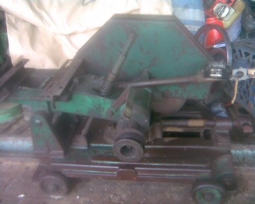 เครื่องตัดเหล็กวินเนอร์มีเฉพาะโครงครับพร้อมใช้ครับใส่มอเตอร์ใช้งานได้เลยครับขนาด 16  นิ้วคุ้มครับราคานี้