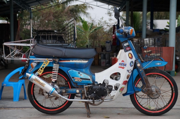 ขาย HONDA นันทิดา C 900 เครื่อง LIFAN 125 สตาทร์มือ รถพร้อมใช้ แต่งสวย อะไหล่ และ สภาพโดยรวมตามรูป เครื่องดีมาก