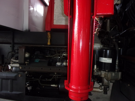 ขาย 6ล้อ อีซูซุ เครน 3ตัน 210แรง ยาว 6.50  ปี2009 รถใช้ 73180 กม. สภาพสวยเดิมเครื่องดี พร้อมใช้งาน ชมก่อนได้ครับ สนใจติดต่อ 081-9425443