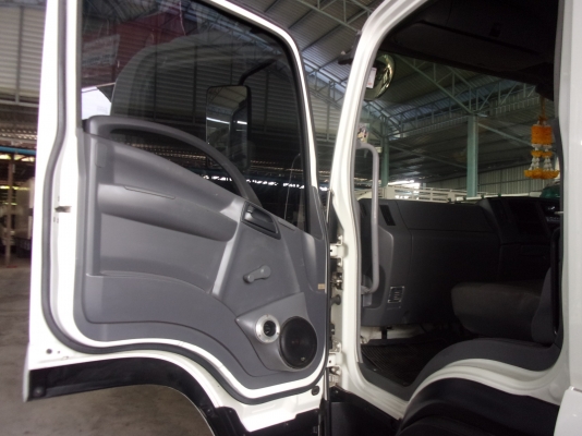 ขาย 6ล้อ อีซูซุ เครน 3ตัน 210แรง ยาว 6.50  ปี2009 รถใช้ 73180 กม. สภาพสวยเดิมเครื่องดี พร้อมใช้งาน ชมก่อนได้ครับ สนใจติดต่อ 081-9425443