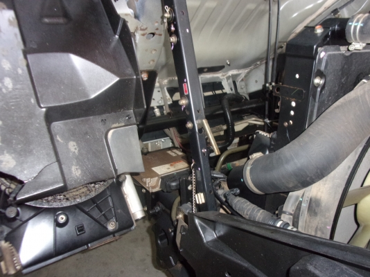 ขาย 6ล้อ อีซูซุ เครน 3ตัน 210แรง ยาว 6.50  ปี2009 รถใช้ 73180 กม. สภาพสวยเดิมเครื่องดี พร้อมใช้งาน ชมก่อนได้ครับ สนใจติดต่อ 081-9425443