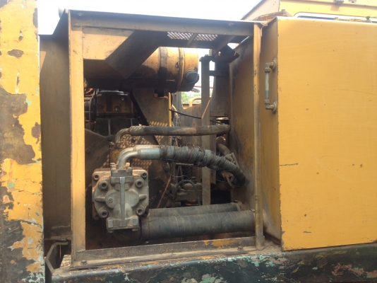 Komatsu รุ้น 1