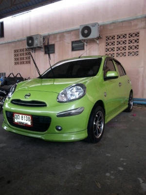 NISSAN MARCH 1.2 E ปี 11  เกียร์ธรรมดา เบาะหนัง  กระจกไฟฟ้า ABS AIRBAG เซ็นทรัลล็อค
