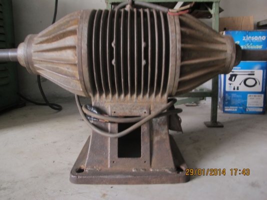 ขายหินเจียรขนาดใหญ่มาก ใช้งานหนักได้เลย ปรับราคาลงแล้ว