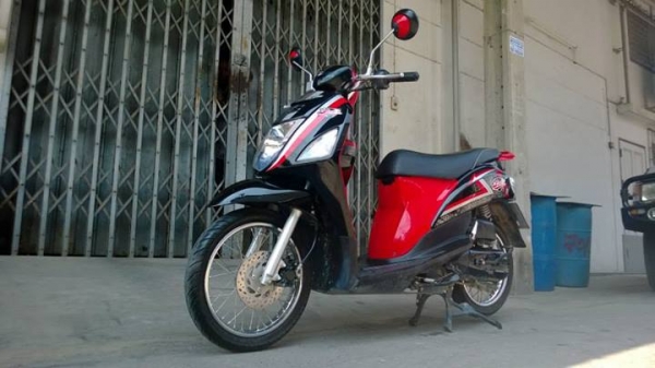 2013 กุญแจแท้ 2 สมุดประกันครบ แบตใหม่ ยางเอี่ยม ถูกๆต่อรองได้