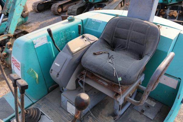 KOMATSU PC20-7เก่านอก เอวแน่น ปั็มแรง สภาพพร้อมใช้ KOMATSU PC20-7เก่านอก เอวแน่น ปั็มแรง สภาพพร้อมใช้