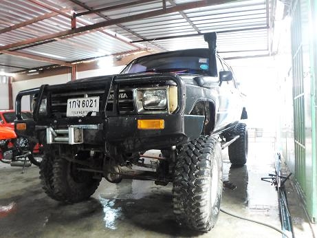 รับสร้างรถออฟโรดงานยกสูงและวางคานทุกยี่ห้อราคาถูก รับสร้างรถออฟโรดงานยกสูงและวางคานทุกยี่ห้อราคาถูก