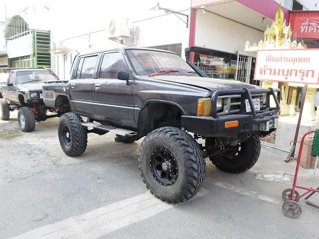 รับสร้างรถออฟโรดงานยกสูงและวางคานทุกยี่ห้อราคาถูก รับสร้างรถออฟโรดงานยกสูงและวางคานทุกยี่ห้อราคาถูก