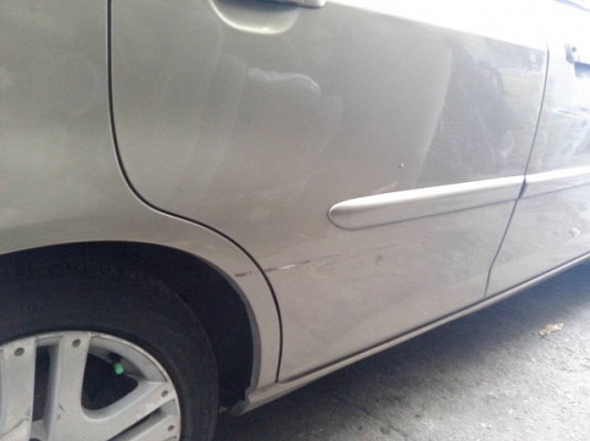 ขายJAZZ ปี04 รถมือเดียว วิ่ง13X,XXXkm.แท้ๆครับ