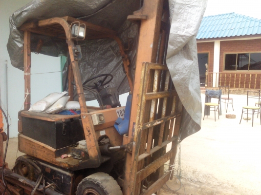 อะไหล่รถยกหลายอย่างถูก เชิญด้านใน