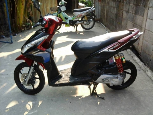 Click i ปี 53 สีแดง ดำ ล้อแม็ค รถสวย เครื่องเดิมๆ