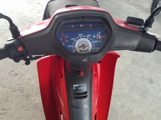 ขาย!!!เวฟ100 ปี47 รถเครื่องดีคับ ทะเบียนครบ ภาษีไม่หมด