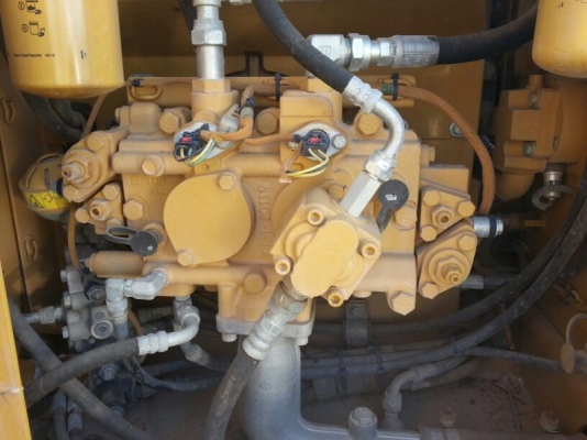 รถแบคโฮ CAT 312D   ( รถทำงาน 2,9xx  ซม. )  สนใจติดต่อ 081 - 6079515