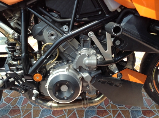 ธารนนทบุรี// ขาย KTM 990 ปี2007 ของแต่งเต็ม สภาพนางฟ้า ราคา500,000 บาท ทะเบียนแท้ เลขสวยๆ