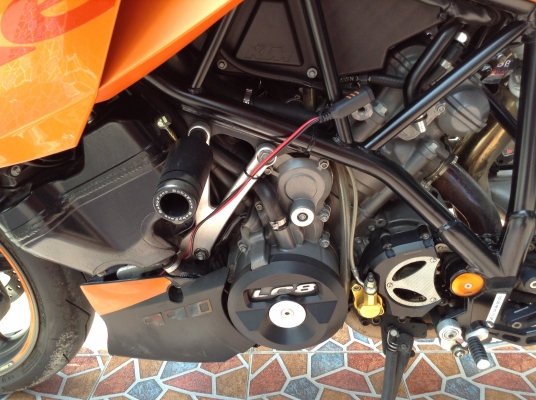 ธารนนทบุรี// ขาย KTM 990 ปี2007 ของแต่งเต็ม สภาพนางฟ้า ราคา500,000 บาท ทะเบียนแท้ เลขสวยๆ