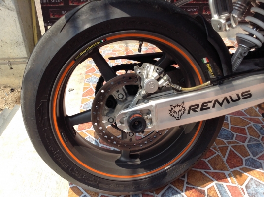 ธารนนทบุรี// ขาย KTM 990 ปี2007 ของแต่งเต็ม สภาพนางฟ้า ราคา500,000 บาท ทะเบียนแท้ เลขสวยๆ