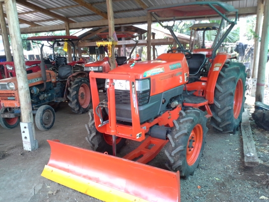 ขาย  KUBOTA   L4508  พร้อมใบดัน