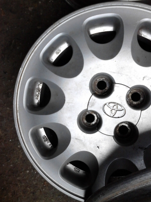 ขาย แม๊ก TOYOTA จำนวน 4 วง TEL.081-427-3941 ขาย แม๊ก TOYOTA จำนวน 4 วง TEL.081-427-3941