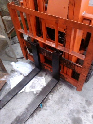 รถโฟร์คคลิฟท์ toyata รุ่น 4FGL14 รถโฟร์คคลิฟท์ toyata รุ่น 4FGL14