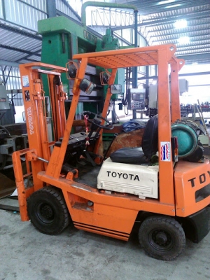 รถโฟร์คคลิฟท์ toyata รุ่น 4FGL14 รถโฟร์คคลิฟท์ toyata รุ่น 4FGL14