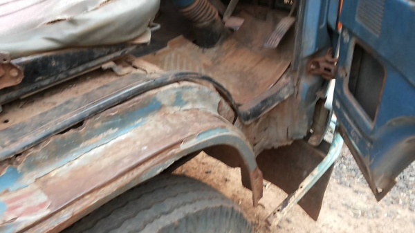 **410,000 บ.ต่อรอง**ขาย6ล้อบรรทุก ISUZU 115 NPR59L ประกอบ ปี48 เครื่องเดิมเกียร์มีสโลวปลายเกียร์ เครื่อง4BD1 115แรง เครื่องดี แน่น แรง ช่วงล่างFหน้า-หลัง คัสซีดี เสริมเหล็กบน กระบะพื้นไม้คอกเหล็ก4.30ม. สภาพดี หัวเก๋งเดิม มีผุ ฝั่งคนขับ ต้องเก็บ คอนโซลดีเก