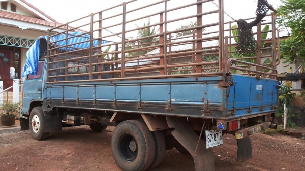 **410,000 บ.ต่อรอง**ขาย6ล้อบรรทุก ISUZU 115 NPR59L ประกอบ ปี48 เครื่องเดิมเกียร์มีสโลวปลายเกียร์ เครื่อง4BD1 115แรง เครื่องดี แน่น แรง ช่วงล่างFหน้า-หลัง คัสซีดี เสริมเหล็กบน กระบะพื้นไม้คอกเหล็ก4.30ม. สภาพดี หัวเก๋งเดิม มีผุ ฝั่งคนขับ ต้องเก็บ คอนโซลดีเก