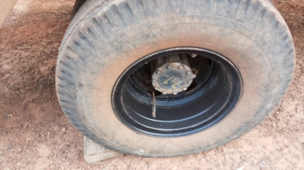 **410,000 บ.ต่อรอง**ขาย6ล้อบรรทุก ISUZU 115 NPR59L ประกอบ ปี48 เครื่องเดิมเกียร์มีสโลวปลายเกียร์ เครื่อง4BD1 115แรง เครื่องดี แน่น แรง ช่วงล่างFหน้า-หลัง คัสซีดี เสริมเหล็กบน กระบะพื้นไม้คอกเหล็ก4.30ม. สภาพดี หัวเก๋งเดิม มีผุ ฝั่งคนขับ ต้องเก็บ คอนโซลดีเก