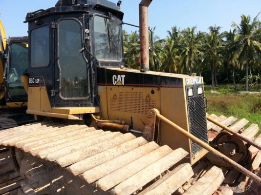 รถ เทคเตอร์  CAT  D3C LGP.   สนใจติดต่อ 081 - 6079515