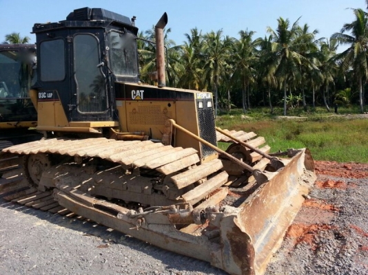รถ เทคเตอร์ CAT D3C LGP. สนใจติดต่อ 081 - 6079515 รถ เทคเตอร์ CAT D3C LGP. สนใจติดต่อ 081 - 6079515
