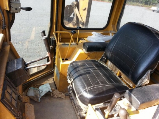 รถ เทคเตอร์ CAT D3C LGP. สนใจติดต่อ 081 - 6079515 รถ เทคเตอร์ CAT D3C LGP. สนใจติดต่อ 081 - 6079515