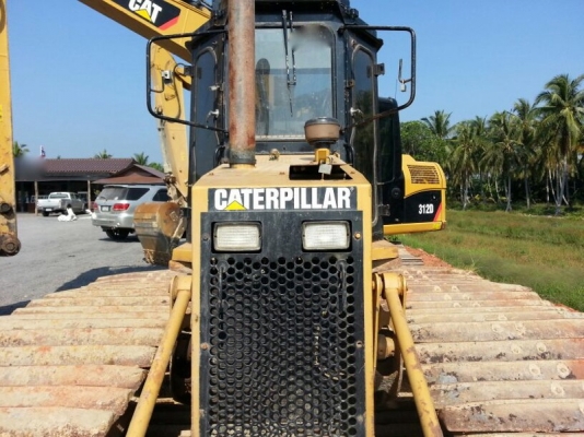 รถ เทคเตอร์ CAT D3C LGP. สนใจติดต่อ 081 - 6079515 รถ เทคเตอร์ CAT D3C LGP. สนใจติดต่อ 081 - 6079515