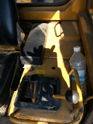 รถ เทคเตอร์ CAT D3C LGP. สนใจติดต่อ 081 - 6079515 รถ เทคเตอร์ CAT D3C LGP. สนใจติดต่อ 081 - 6079515