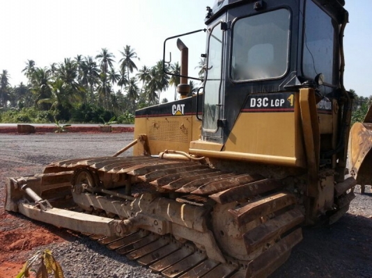 รถ เทคเตอร์ CAT D3C LGP. สนใจติดต่อ 081 - 6079515 รถ เทคเตอร์ CAT D3C LGP. สนใจติดต่อ 081 - 6079515