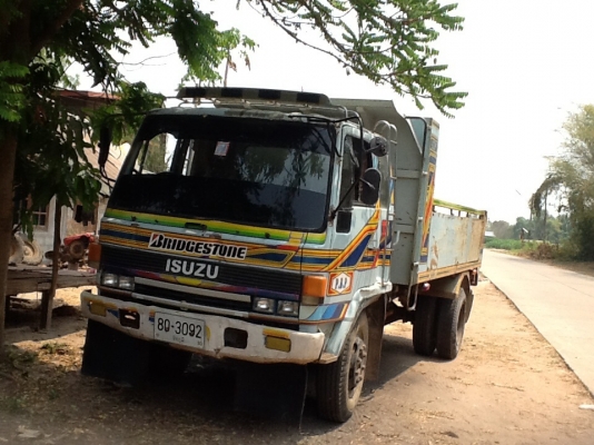 ขายครับLOCKY. 165. HP ยาง900/20 ดั้ม10ตันกระบะยาว4.20เมตรแถมคอกสูงครับ