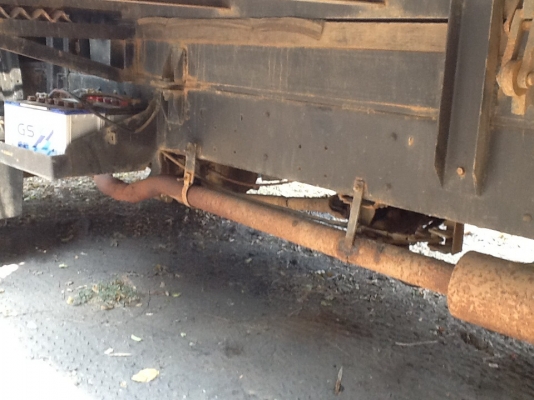 ขายครับLOCKY. 165. HP ยาง900/20 ดั้ม10ตันกระบะยาว4.20เมตรแถมคอกสูงครับ