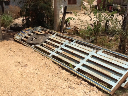 ขายครับLOCKY. 165. HP ยาง900/20 ดั้ม10ตันกระบะยาว4.20เมตรแถมคอกสูงครับ