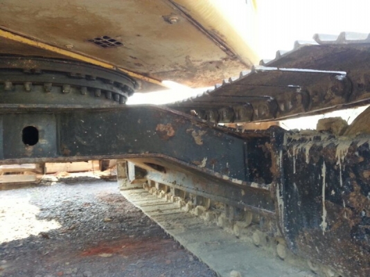 รถแบตโฮ CAT  ( รถทำงาน  3,4xx  ซม. )  สนใจติดต่อ 081 - 6079515