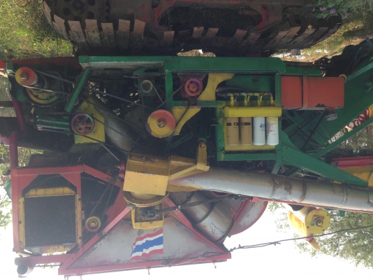 ขายรถเกี่ยวข้าวไทยเส็งยนต์ ขายรถเกี่ยวข้าวไทยเส็งยนต์