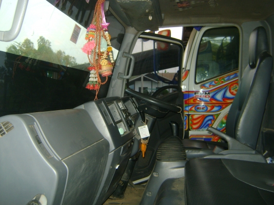 NPR  150 แรง     950,000  บาท