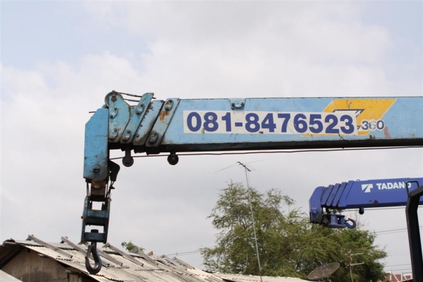 ขายรถบรรทุก 6ล้อ(ติดเครน3 ตัน 5ปลอก Tadano(Super Z)