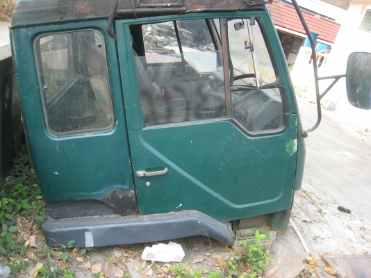 ขายหัวเก๋ง MITSUBISHI เฉินหลง 2 ใบปัด