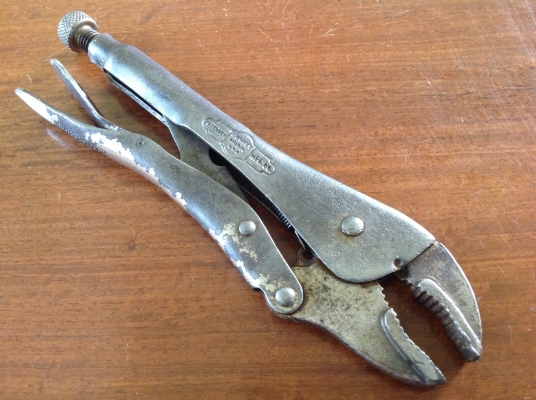 ขายคีมล็อค PETERSON VISE GRIP 10 CR ตี 2 แถว ขี้เหร่ แต่ยังใช้งานได้ ขายคีมล็อค PETERSON VISE GRIP 10 CR ตี 2 แถว ขี้เหร่ แต่ยังใช้งานได้